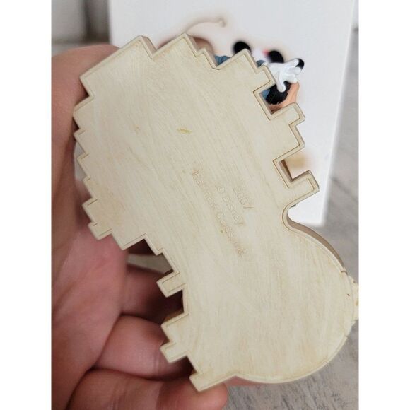 Hallmark Hide 'n' Peak Mickey Mouse 2007 Disney ornament Xmas - Picture 7 of 7